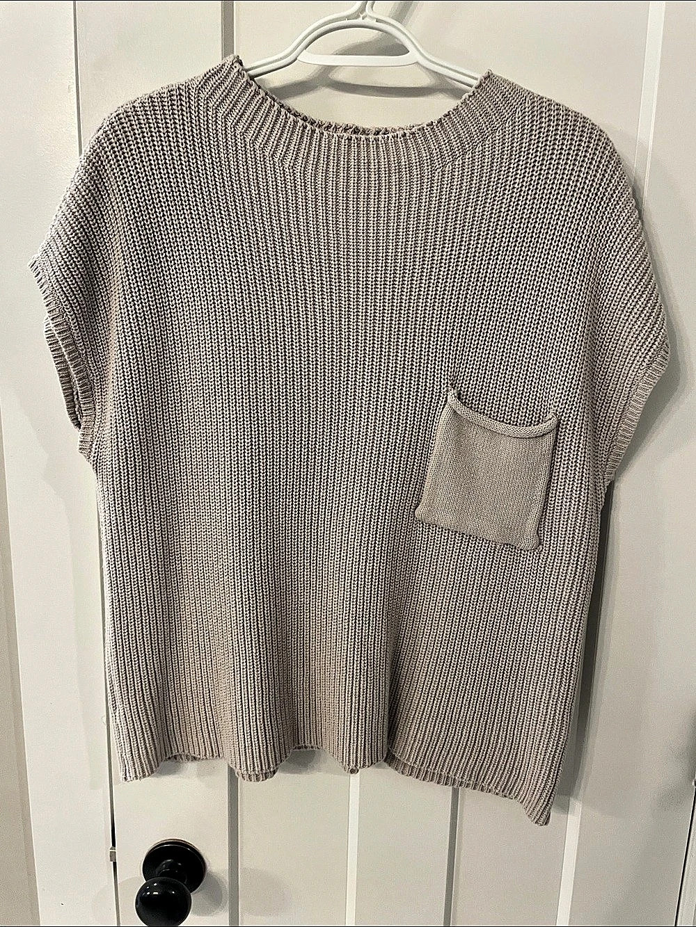ZENANA Mock Neck Short Sleeve Sweater with Front Pocket Greige. Size Medium.